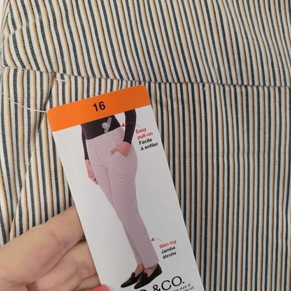 S.C. & CO. BNWT White, black and tan pin stripe dress pants with tummy control - Picture 5 of 6